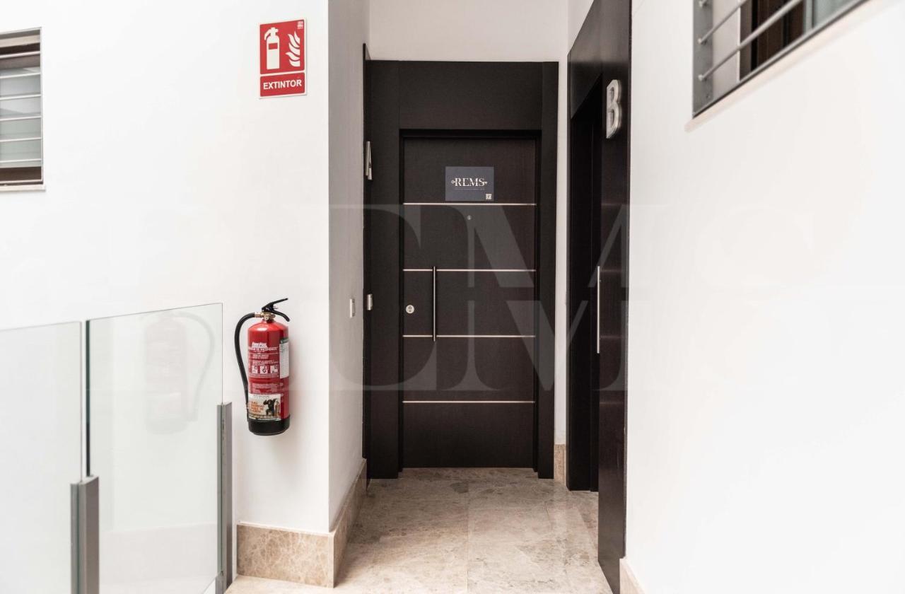 Dreamy Mediterranean Apartment With Parking - Center By Rems Malaga Ngoại thất bức ảnh