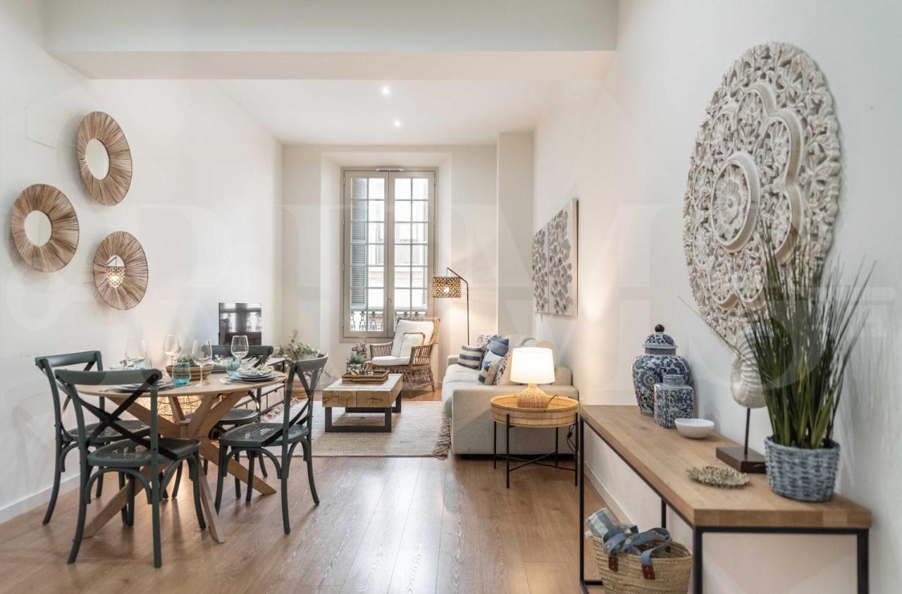 Dreamy Mediterranean Apartment With Parking - Center By Rems Malaga Ngoại thất bức ảnh