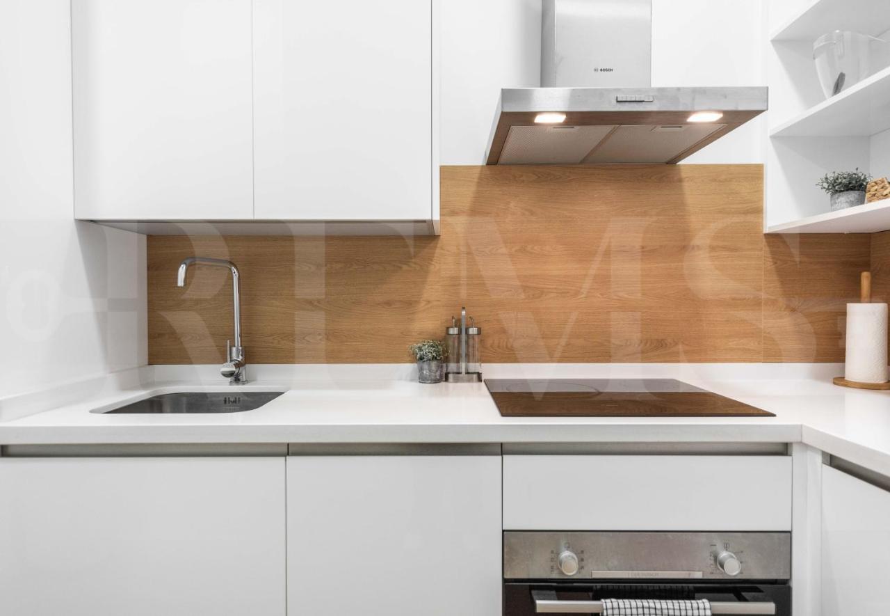Dreamy Mediterranean Apartment With Parking - Center By Rems Malaga Ngoại thất bức ảnh