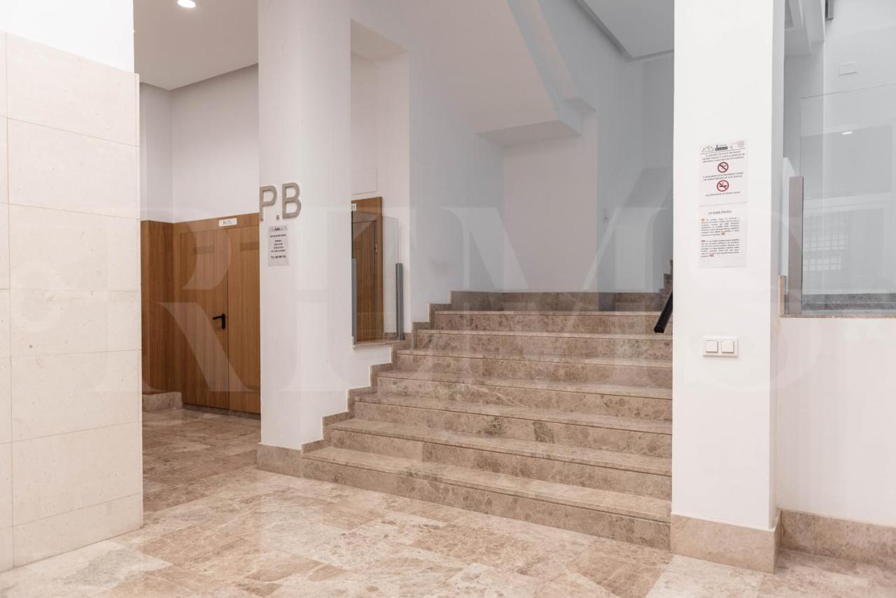 Dreamy Mediterranean Apartment With Parking - Center By Rems Malaga Ngoại thất bức ảnh